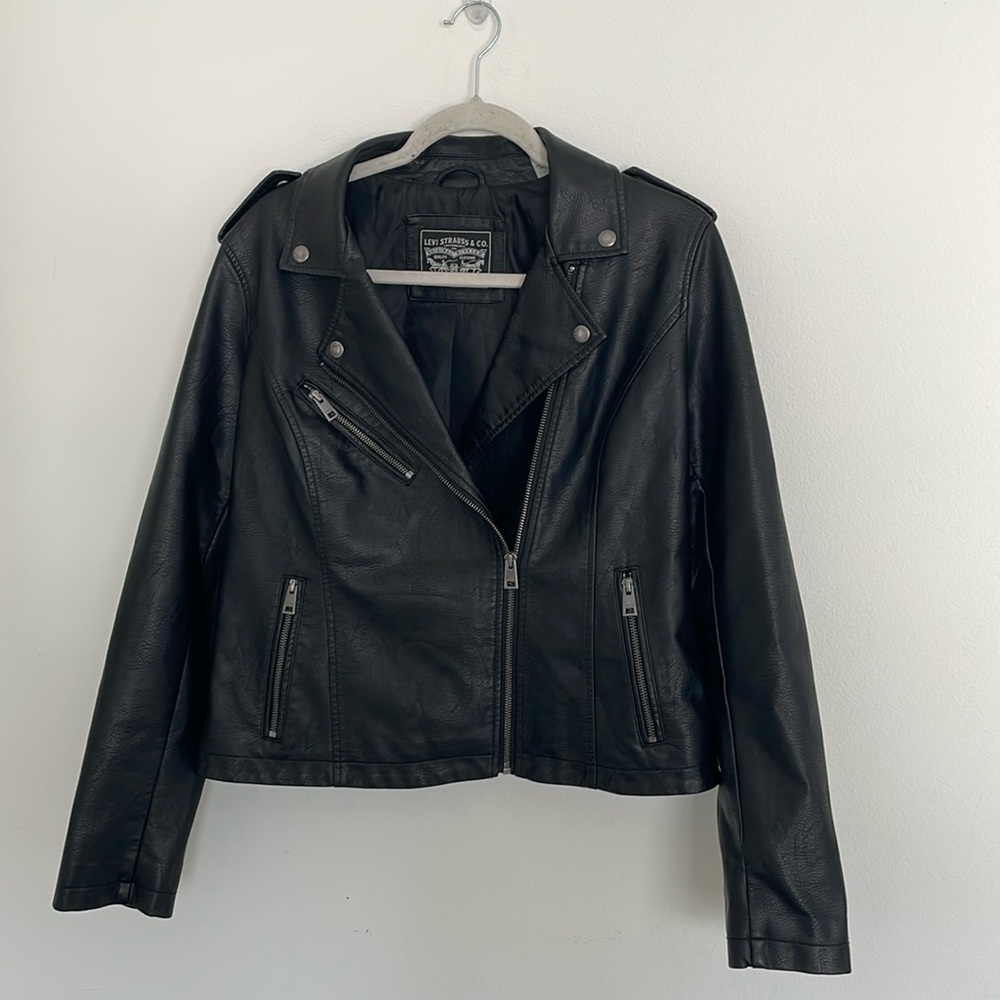 Levi's Women's The Classic Faux Leather Moto Jacket Large
